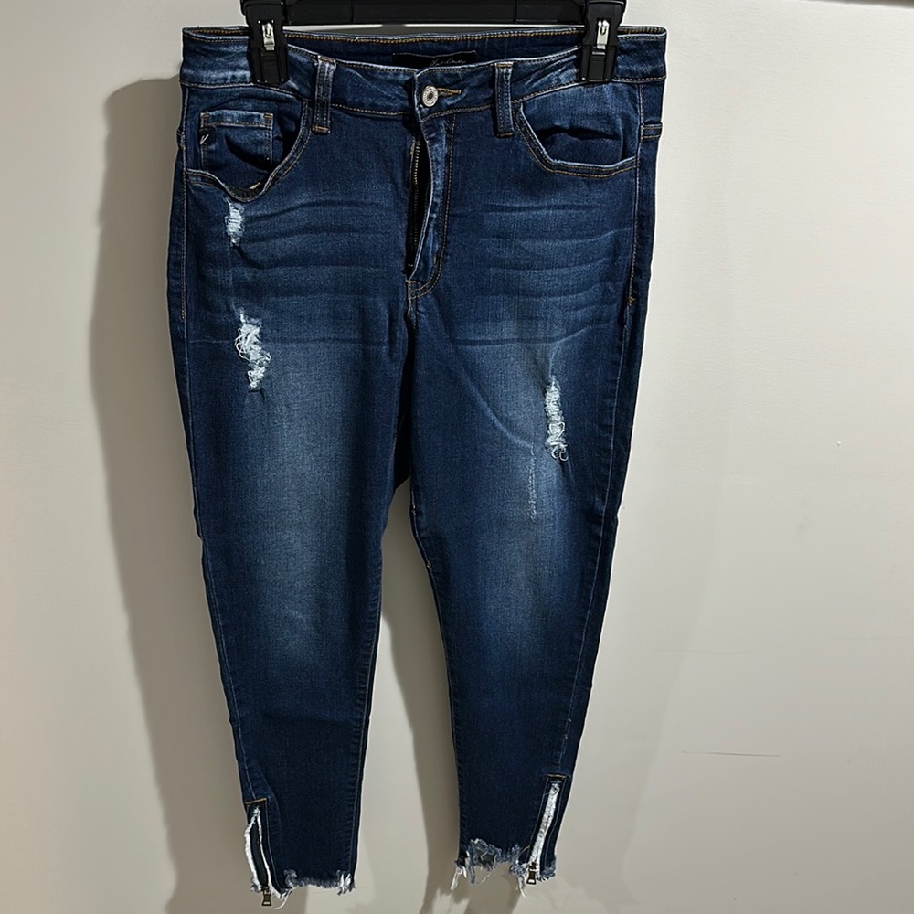 KanCan Blue Ankle Cropped Distressed Jeans